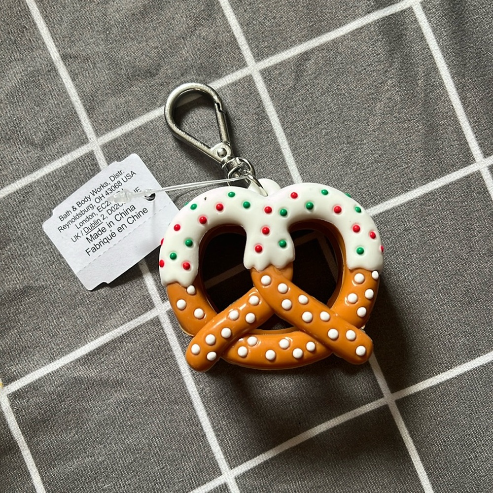 NWT Bath and Bodyworks Sanitizer Holder